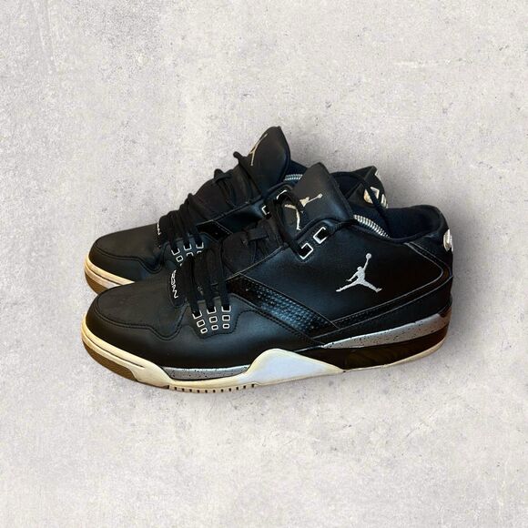 Nike AIR JORDAN Flight 23 Leather Sneaker Size 12 Black White 317821-011 main image 6